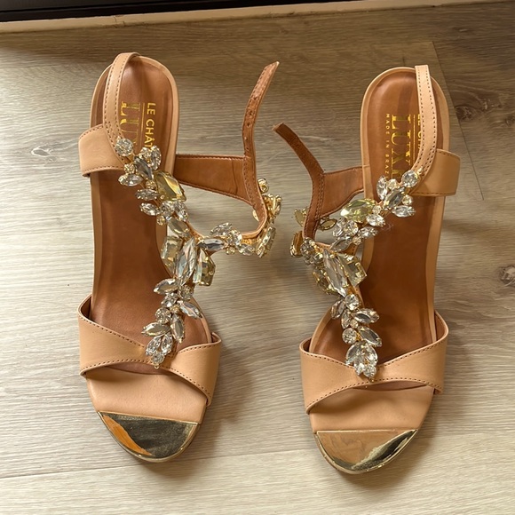 le chateau Shoes - Le Chateau High Heels